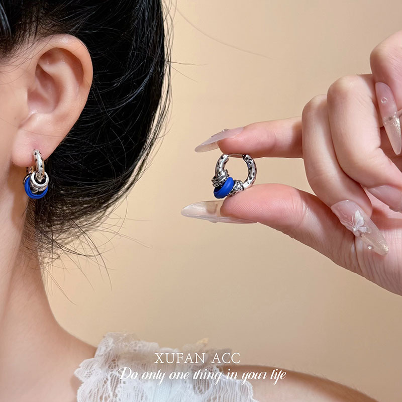 2026 New Model Silver Textured Running Loop Earrings for Women, Vintage Fashion, Exquisite and Unique Personality, Hammered Metal Earrings