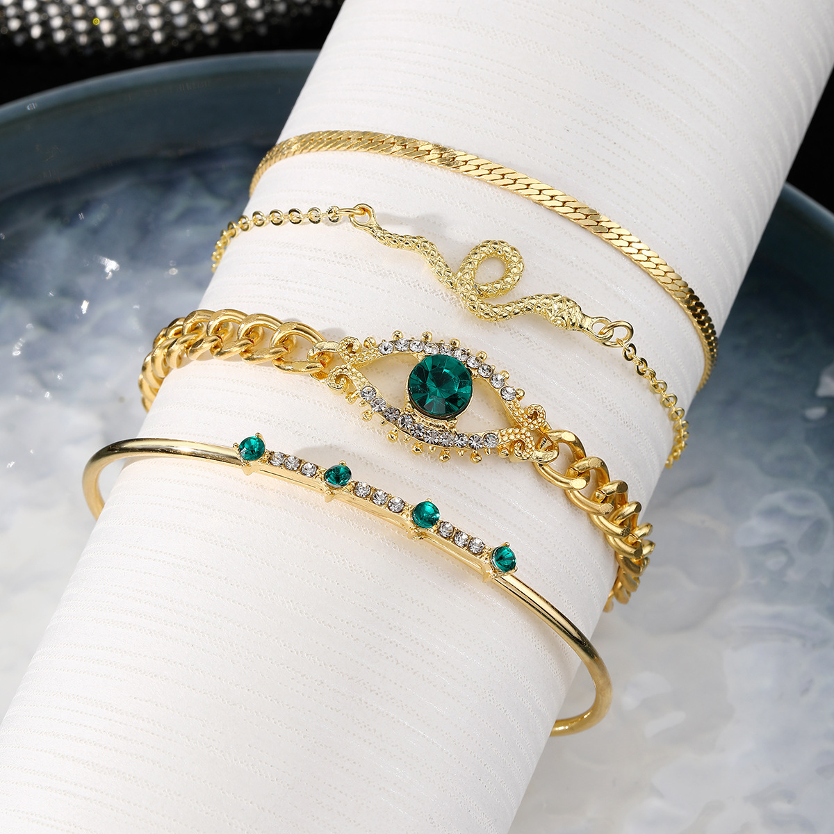 Minimalist Layered Bracelet Set, Stackable And Lightweight Design_voghion.com