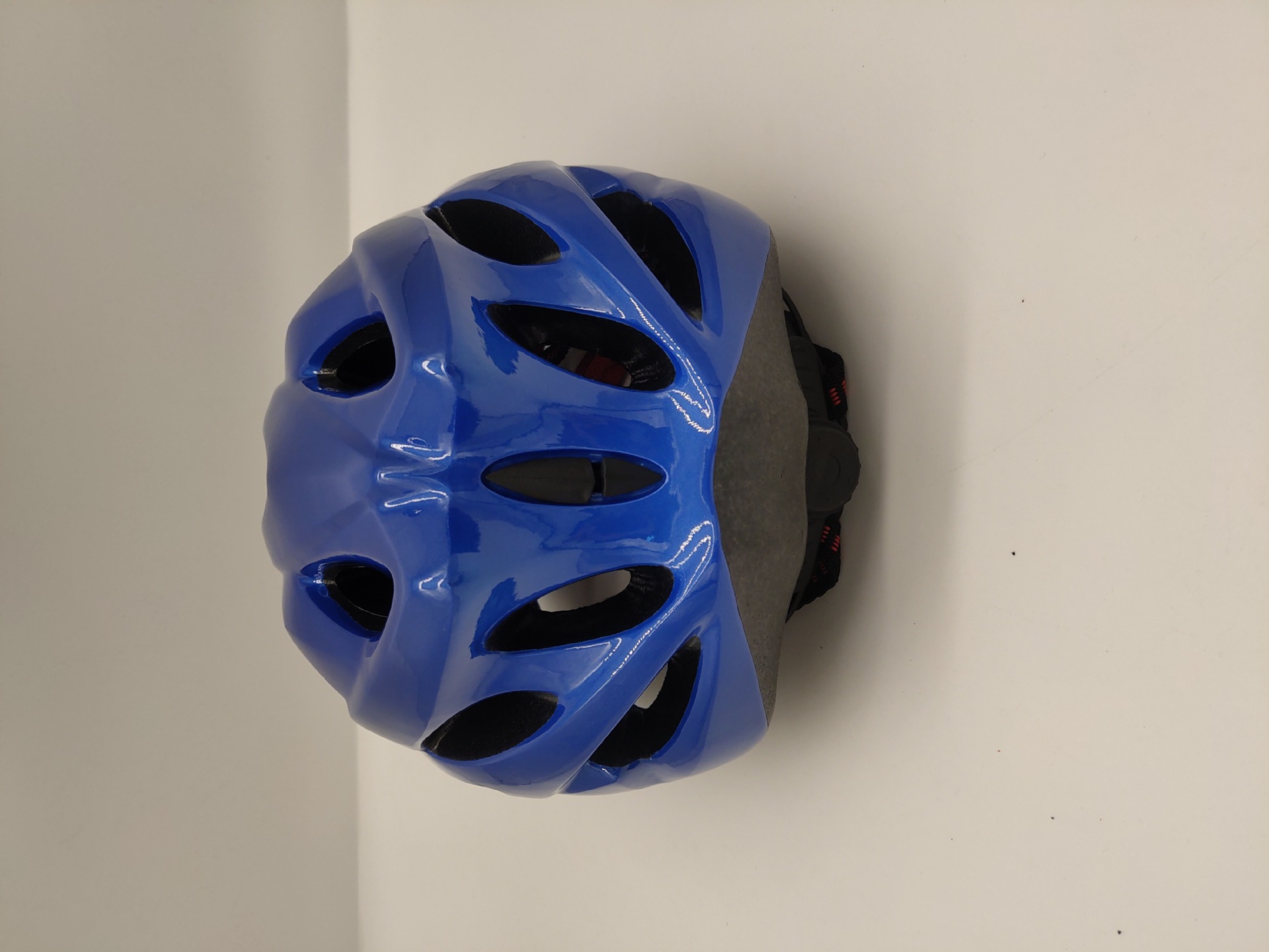 磁吸式轻量化头盔 一体成型头盔 气动双层镜盔 变色龙骑行头盔