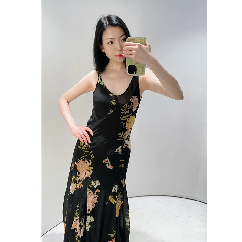 ZA卸売り対外貿易婦人服2025ファッション優雅気質花vネック長型迷笛ワンピース2718100|undefined