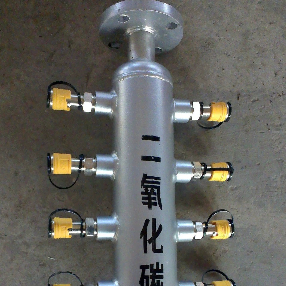 Продам соединительную коробку для ацетилена, кислорода, воздуха, углекислого газа, пакет распределения воздуха, различные коробки газовых клапанов.