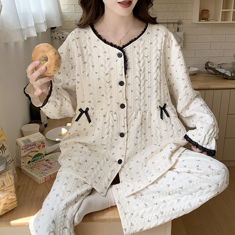 Autumn and Winter Thickened Maternity Pajamas with Zipper Nursing Opening, Plus-Size Jacquard Air Cotton Layered Postpartum Nursing Wear Autumn and Winter Thickened Maternity Pajamas with Zipper Nursing Opening, Plus-Size Jacquard Air Cotton Layered Postpartum Nursing Wear
