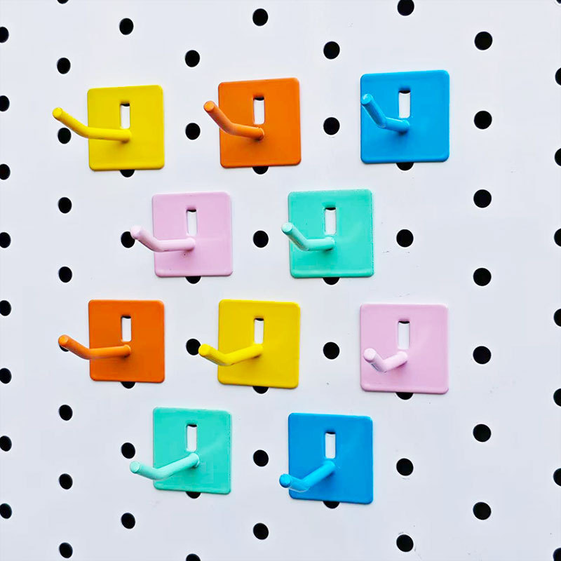 4.5cm Single Hook Round Hole Pegboard Accessory Hook, Colorful Hook with 6mm Hole Spacing, Universal Storage Rack Hook