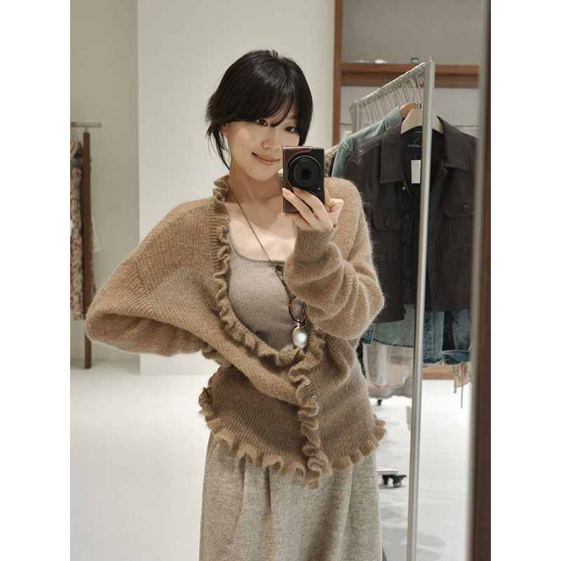FOX ROOM Ruffled V-neck Lazy Sweater 2026 Autumn New Lazy Loose Wool Knit Sweater for Women Y591 FOX ROOM Ruffled V-neck Lazy Sweater 2026 Autumn New Lazy Loose Wool Knit Sweater for Women Y591