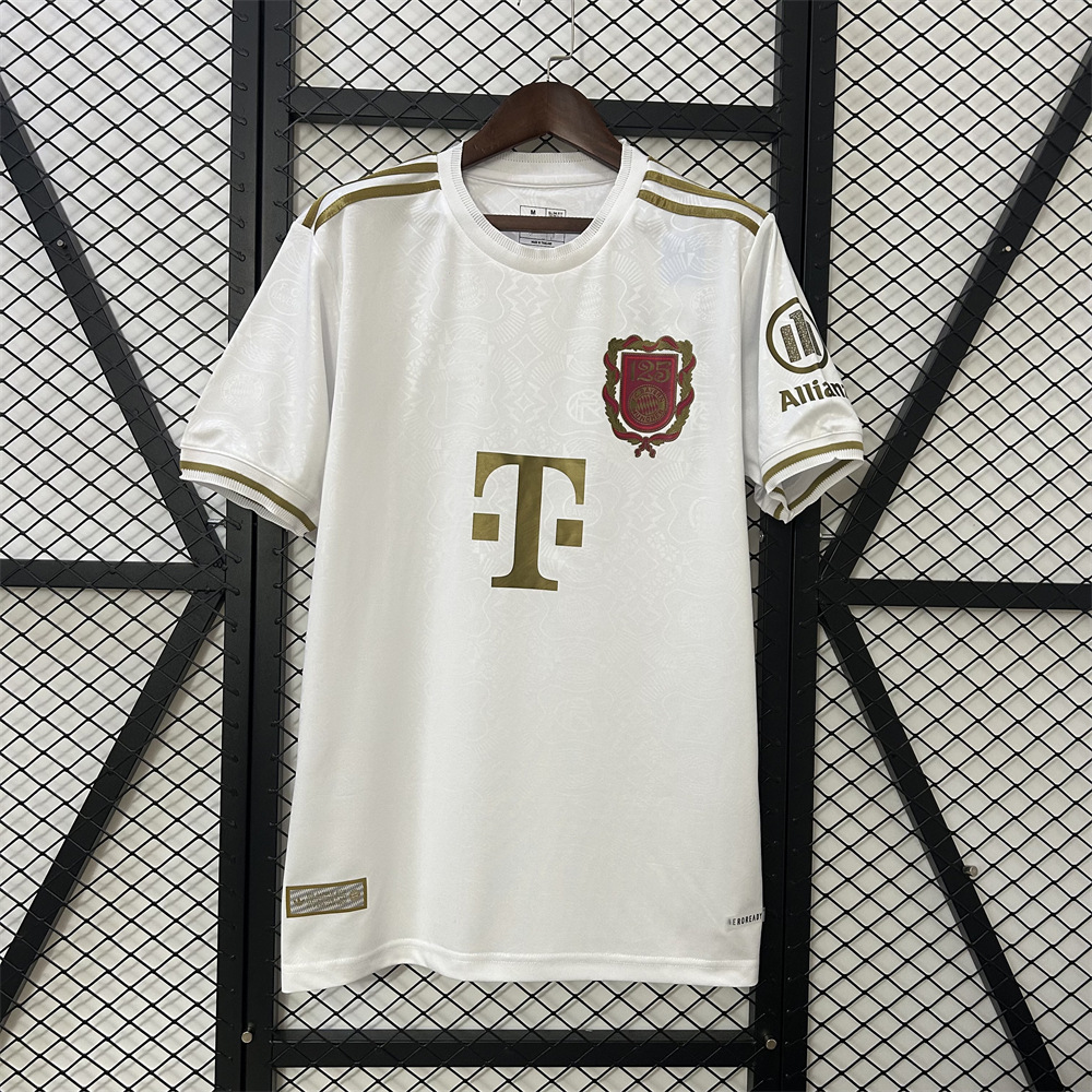 2526 nueva camiseta del Bayern versión tailandesa de manga corta masculina local y visitante 125 aniversario de la versión conmemorativa del uniforme de fútbol del Oktoberfest