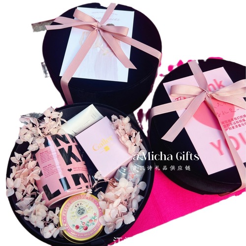 Christmas New Arrival Round Plush Wedding Gift Candy Box Gift Box Maid of Honor & Best Man Gift Bag Empty Box