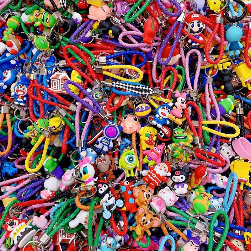 Muñeca linda de dibujos animados llavero llave de coche colgante mochila escolar de estudiante accesorios pareja regalo barato al por mayor