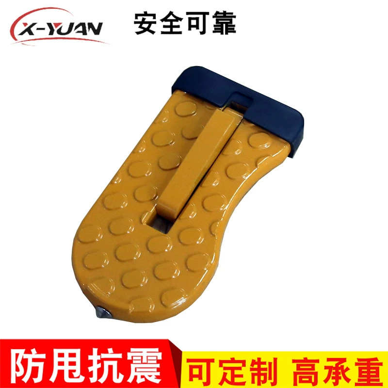 Производители поставляют применимую автомобильную вспомогательную педаль внедорожника педаль крыши вспомогательный крюк дверная педаль автомобиля