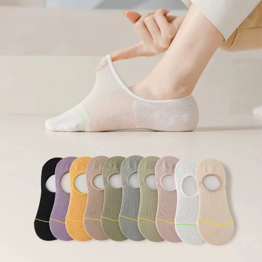 Breathable Low-Cut Socks Unisex, Solid Colors (Black/White/Gray), Lightweight