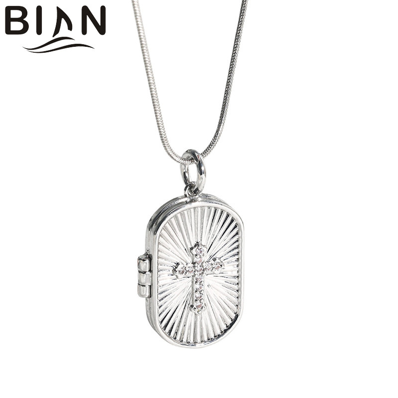 Amazon's New Stainless Steel Cross Photo Box Clavicle Chain DIY Photo Opening and Closing Pendant Necklace Dropshipping Amazon's New Stainless Steel Cross Photo Box Clavicle Chain DIY Photo Opening and Closing Pendant Necklace Dropshipping