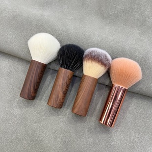 New high-grade walnut handle dust brush makeup brush dust brush nail brush dust cleaning nail surface tool brush