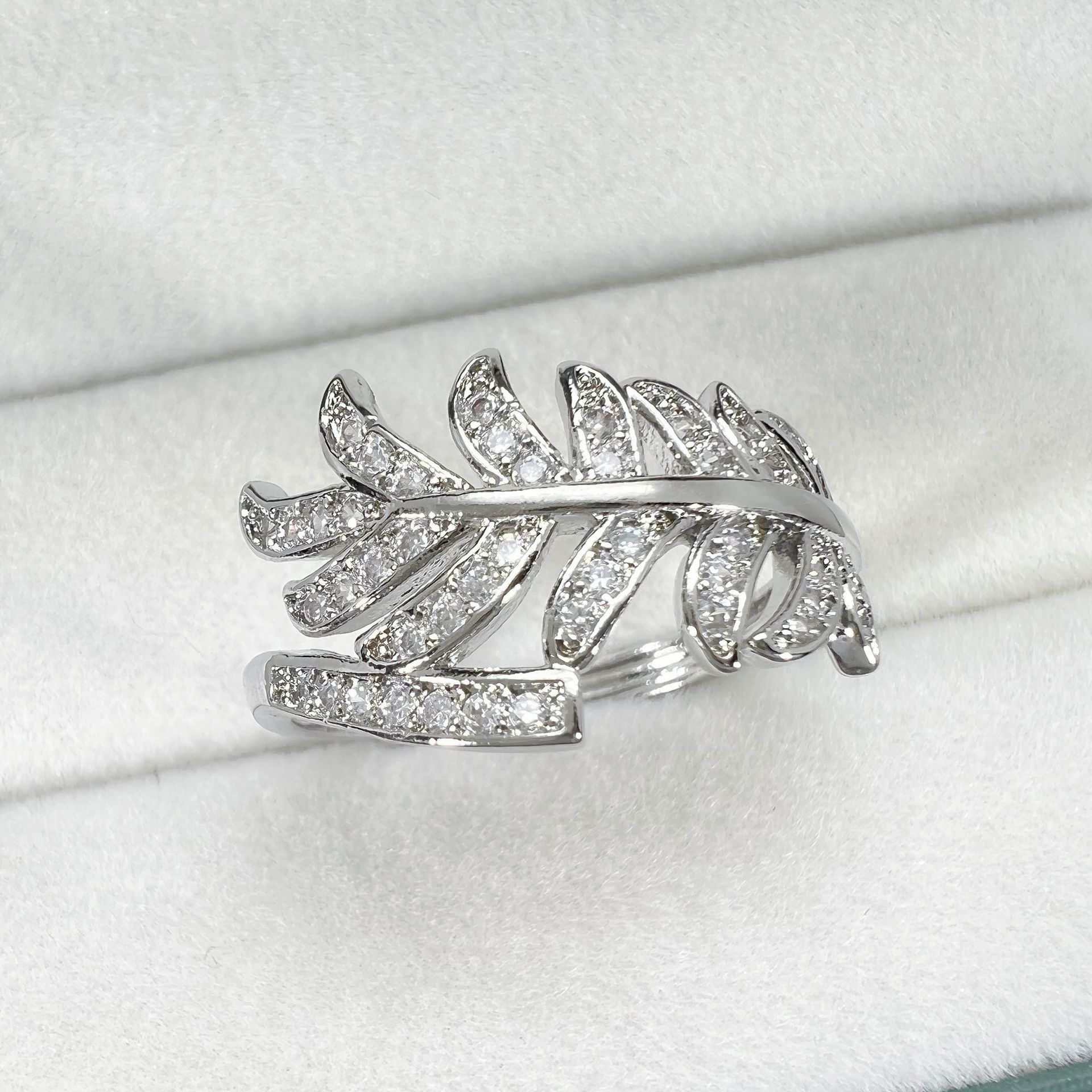 Minimalist Designer Ring With Full Diamond Inlay Creative Style_voghion.com