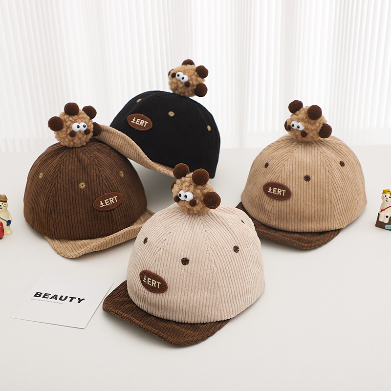 Otoño y invierno sombrero de terciopelo para bebés gorra de estilo coreano gorra de béisbol encantadora dibujos animados tridimensionales bordes suaves gorra de boca caliente