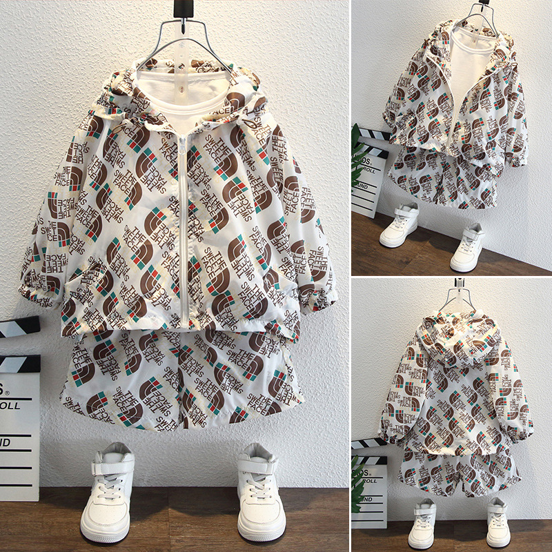 7958 Traje de ropa de secado 2025 Nuevo estilo para niños pequeños y medianos Deportes y ocio Ropa de protección solar de playa de todo fósforo Verano exterior delgado