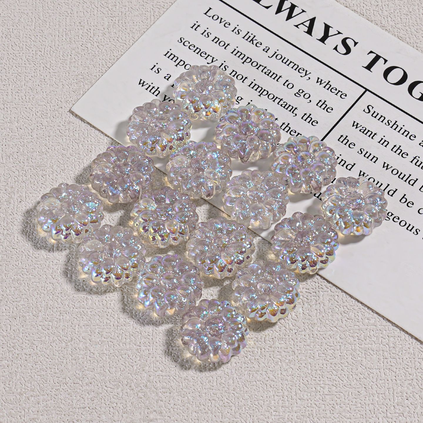 Belleza de hielo 1.5 agujero recto margarita de doble cara 14.5MM accesorios de pulsera joyería llavero DIY hecha a mano productos semiacabados