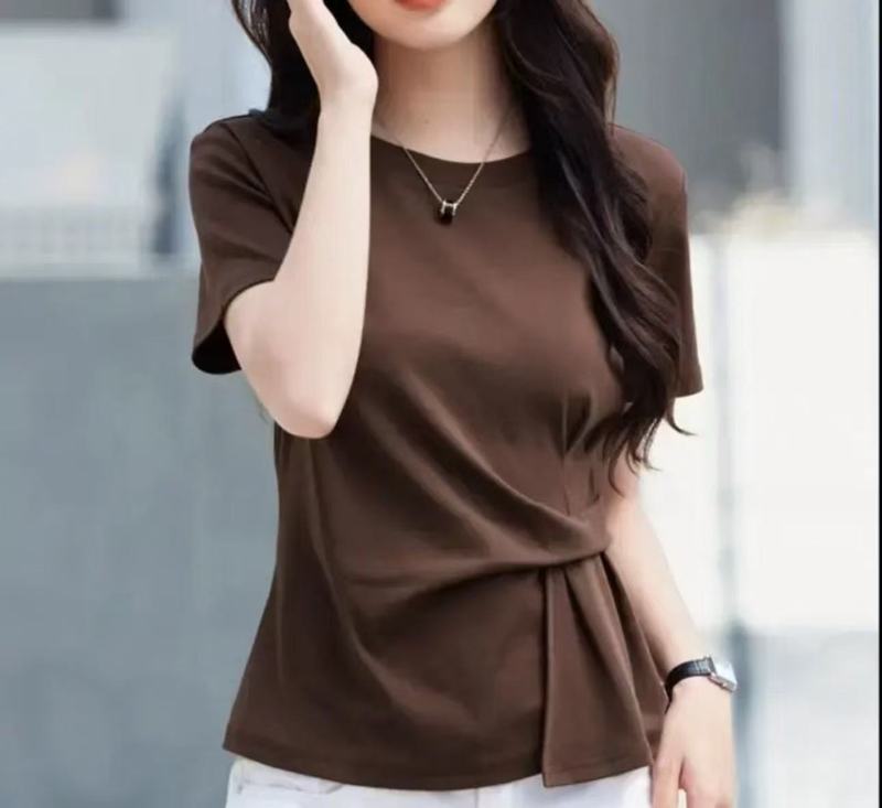 女性用デザイン半袖Tシャツ、ウエストが不規則なトップス、ファッショナブルな夏の新しいスタイル、ドロップシッピング|undefined