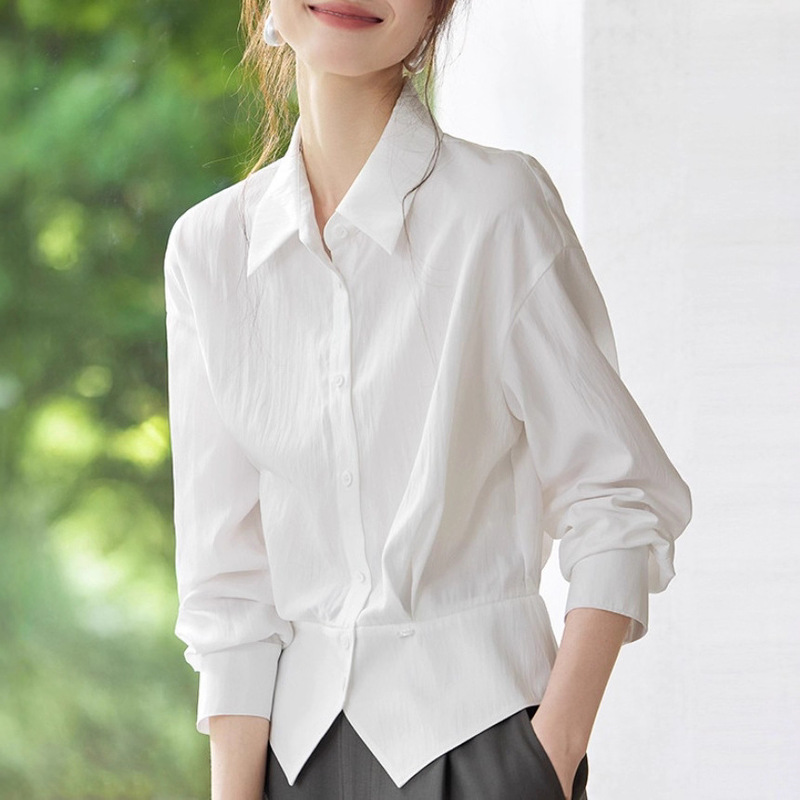 Exquisite and Practical 2025 Autumn French Style Design Waist Slimming Look Versatile Fashionable Lapel Work Clothing Shirt
