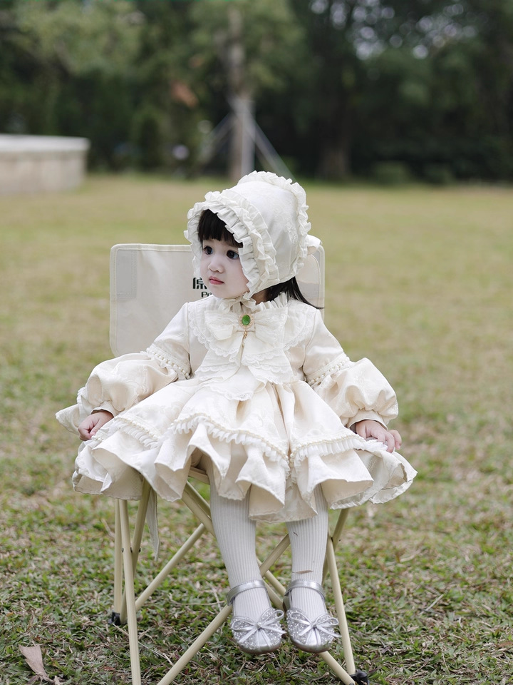 Autumn apricot dress, Lolita style
