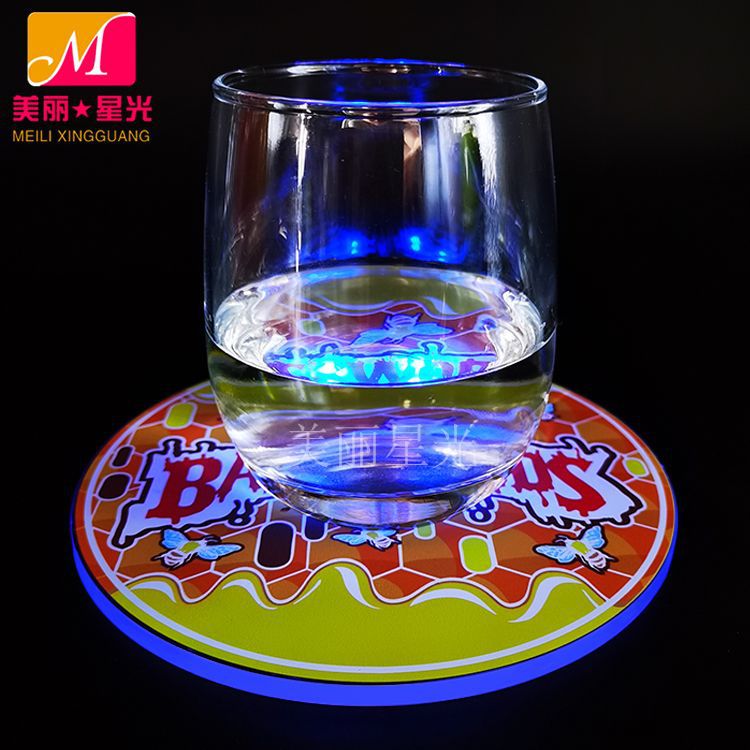 Los fabricantes venden al por mayor posavasos luminosos acrílicos, cristales transparentes, sensores de gravedad, posavasos luminosos led, impresión en color completa