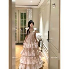 2025新款清新法式甜辣蕾丝花边小飞袖连衣裙女气质收腰蛋糕长裙夏