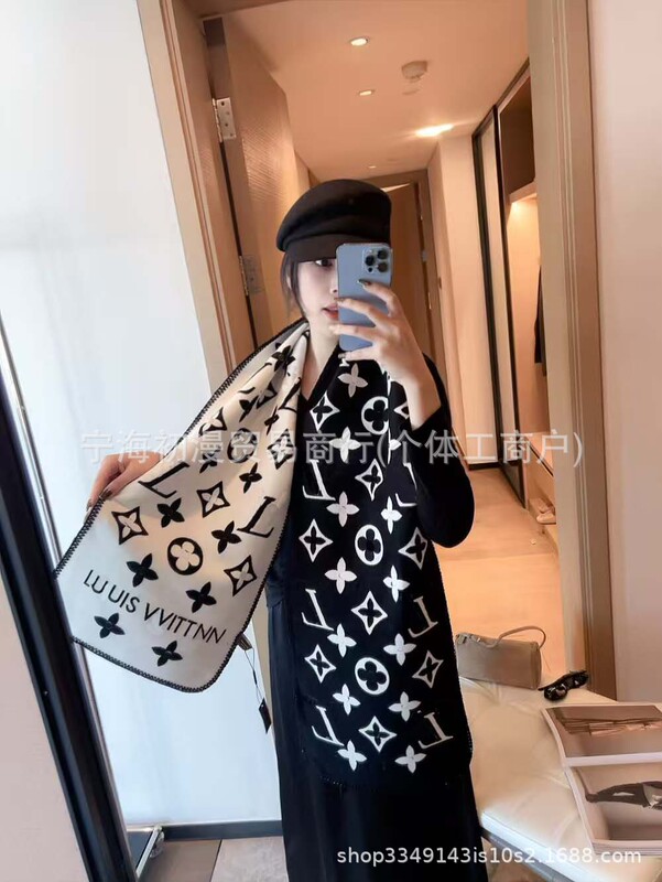 韩国东大门围巾空调披肩两用女秋冬季厚保暖双面披风百搭软糯围脖|undefined