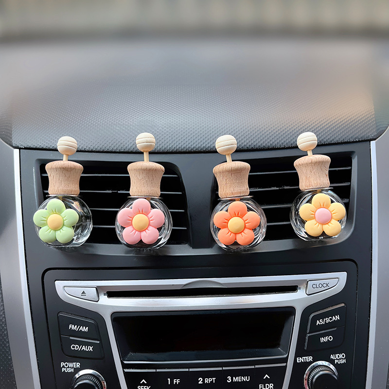 Botella de salida de aire de aromaterapia de coche, botella vacía de perfume, botella volátil, decoración de aire acondicionado, letra de coche de dibujos animados lindo blanco