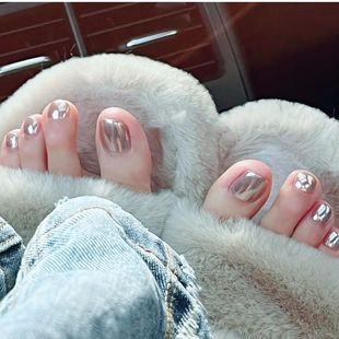Internet celebrity mirror silver nail polish toe baking-free non-tearing long-lasting non-fading white flash summer hand-painted feet