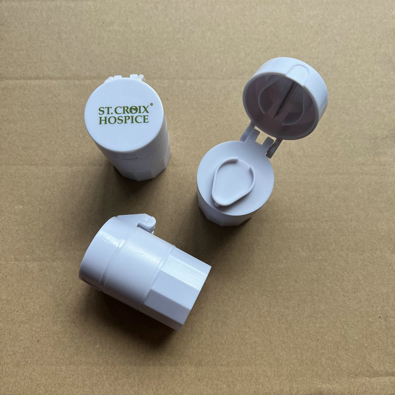 热销美国 多功能切片药盒 磨药盒 带刀片药盒 撵药盒 药片切割器