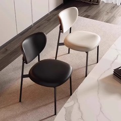 ダイニングチェア家庭用軽くて豪華でシンプルで高級感があります。