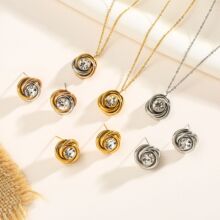 �������p��Ť�ʯ�朲��P����b��ɫС���W������ɫ�p�ݚ��|