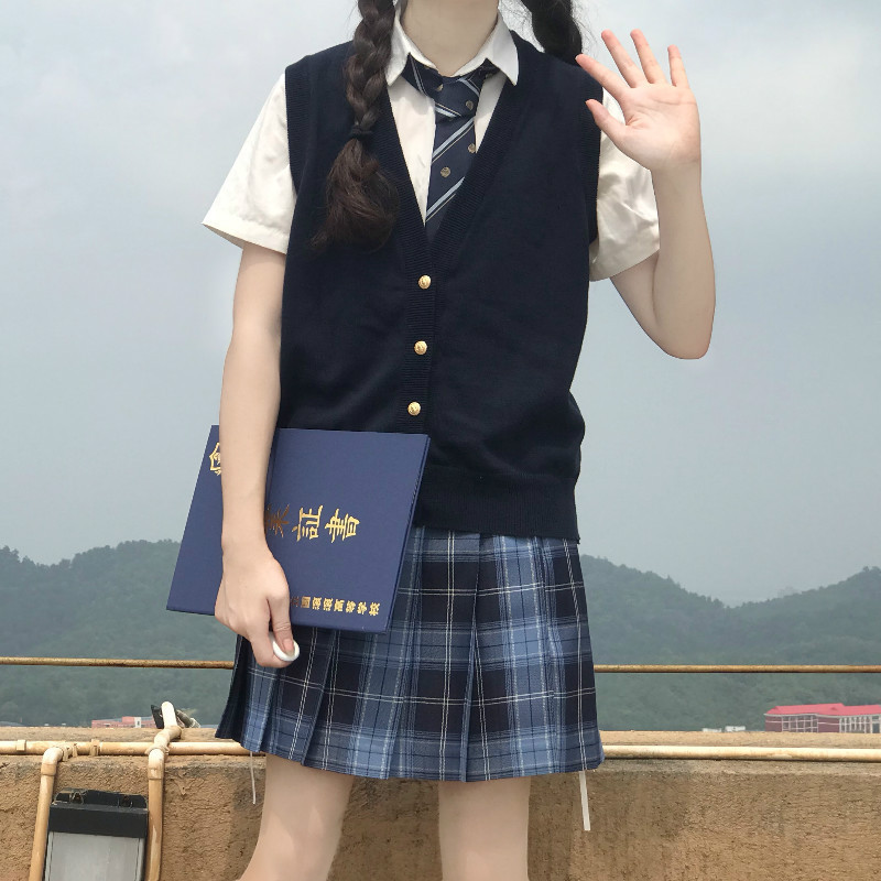 Estilo preppy punto JK cardigan Chaleco de las mujeres de primavera y verano desgaste exterior 2024 Nuevo estilo coreano pequeño chaleco