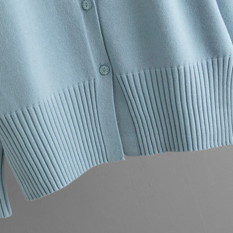 2024 Autumn And Winter New V-Neck Knitted Cardigan Solid Color Loose Sweater Jacket Top 25 3R2A5763.Jpg