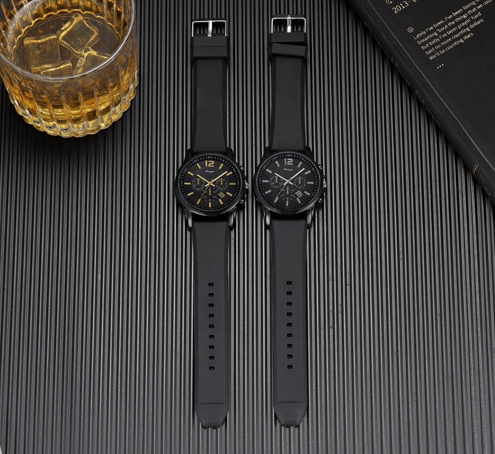 New minimalist silicone tape sports watch, fashionable fake three eye calendar, low-priced men's watch_voghion.com