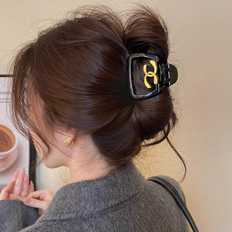 16 # Double c letter square hollow 5.5cm hair grip