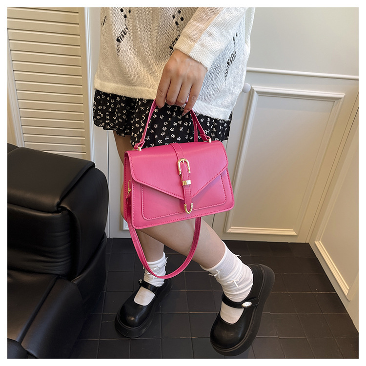 Stylish Women's Crossbody Bag Versatile Small Square Shoulder Bag_voghion.com