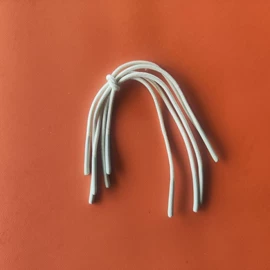 拉链头;洗唛、商标;魔术贴