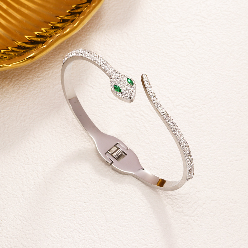 55 그린 아이즈 풀 다이아몬드 뱀 팔찌 스틸 컬러