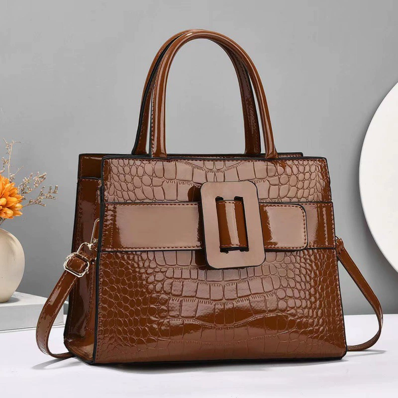 One-shoulder bag for leisure, shoulder bag