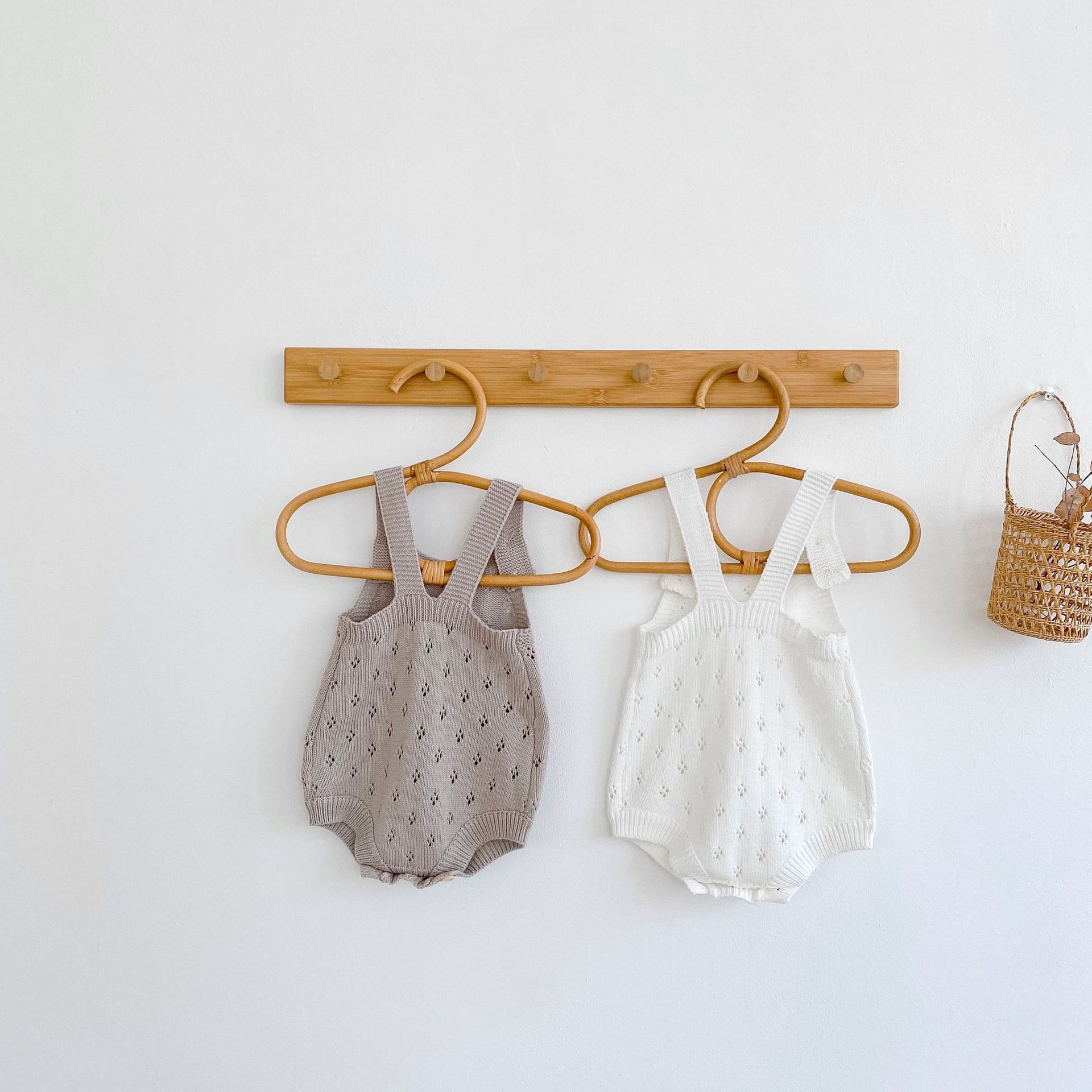 Ins21 style automne bébé garçon et fille bretelles creuses, fil tricoté en coton khai, vêtements une pièce, sacs, pet_voghion.com