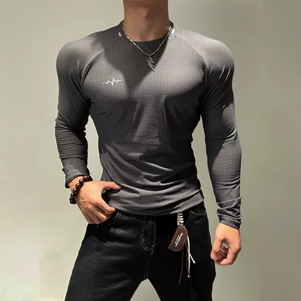 American-style honeycomb textured, quick-drying, breathable, and stretchy long-sleeved fitness T-shirt for men, designed for autumn wear