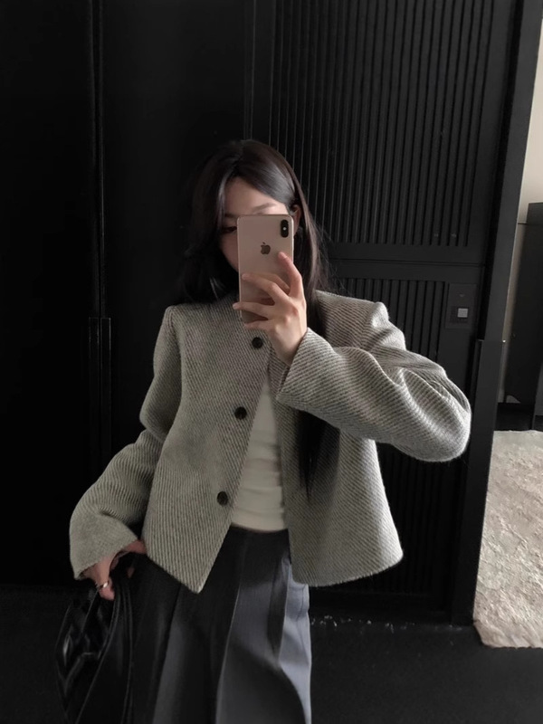 春秋新款复古圆领单排扣上衣女条纹宽松小香风外套女年轻简约时尚|undefined