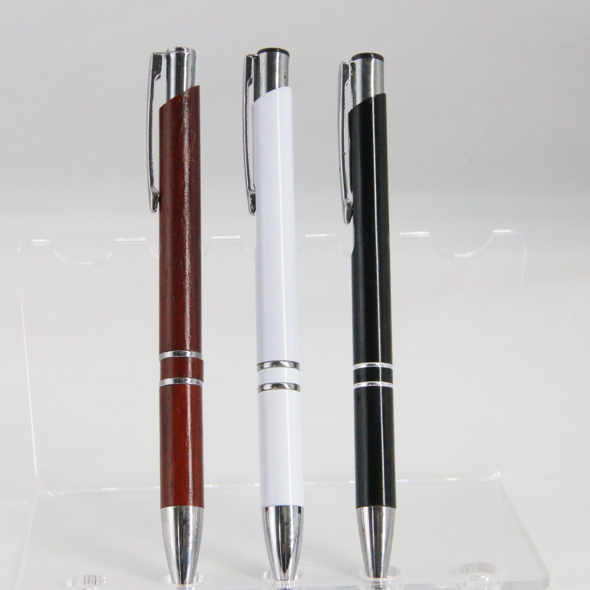 Empuje el bolígrafo Bullet recarga láser Logotipo de oficina suministros escolares fábrica al por mayor bolígrafo