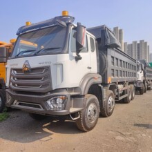 适配非洲路况豪沃 NX 翻斗车371 马力10 档 12 档变速箱整车