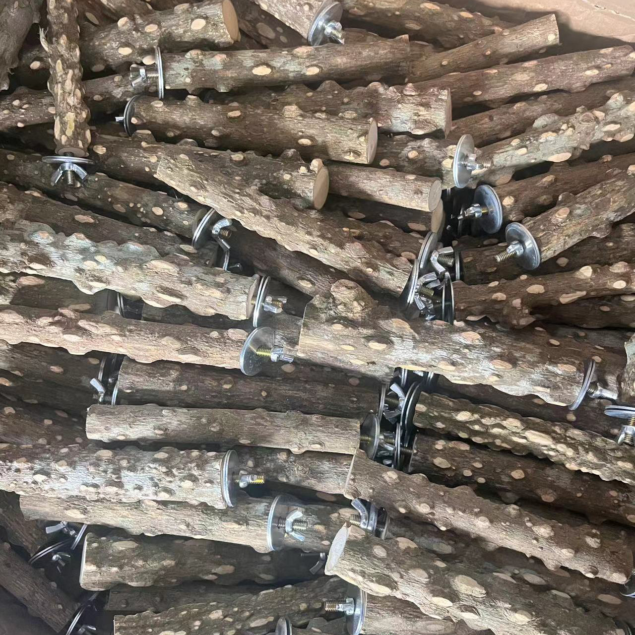 Percha de Madera de Pimienta Natural para Pájaros para Pájaros image 3