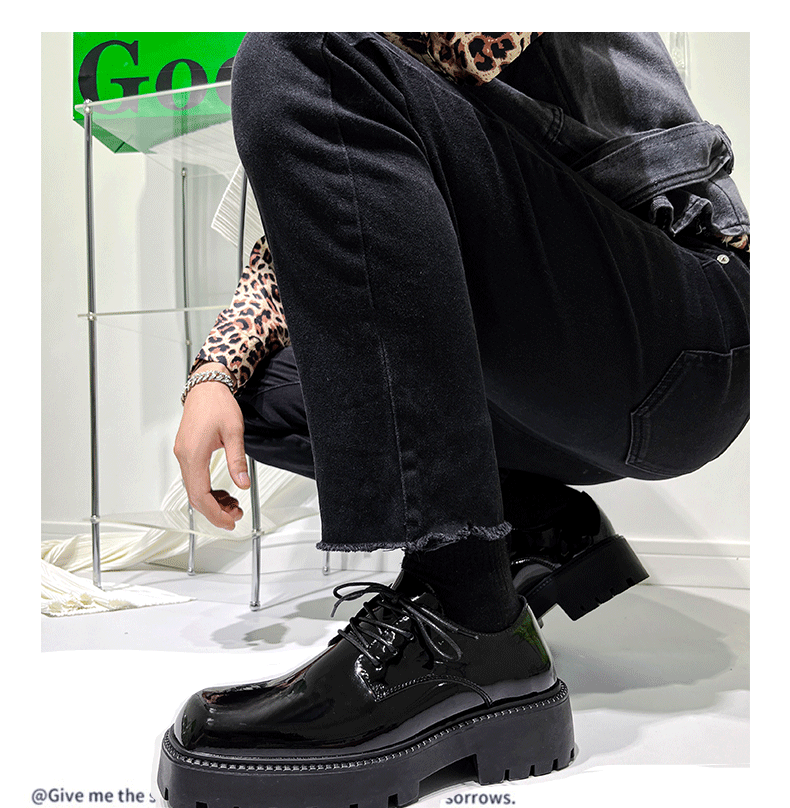 2024 Gros bout carré retourné en cuir nouveau gâteau éponge à semelle épaisse chaussures derby décontractées surélevées, chaussures basses de niche à la mode_voghion.com