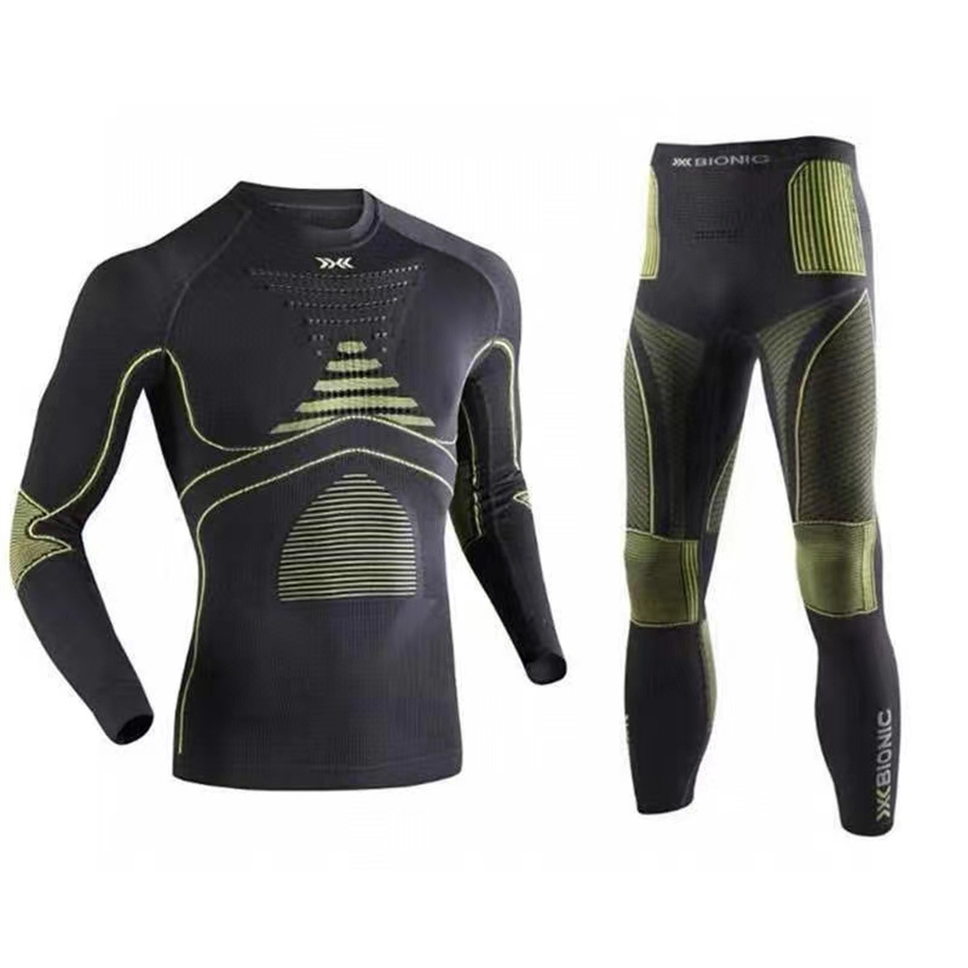 X新4.0集はスポーツスキー運動の保温を強化して汗を流します。