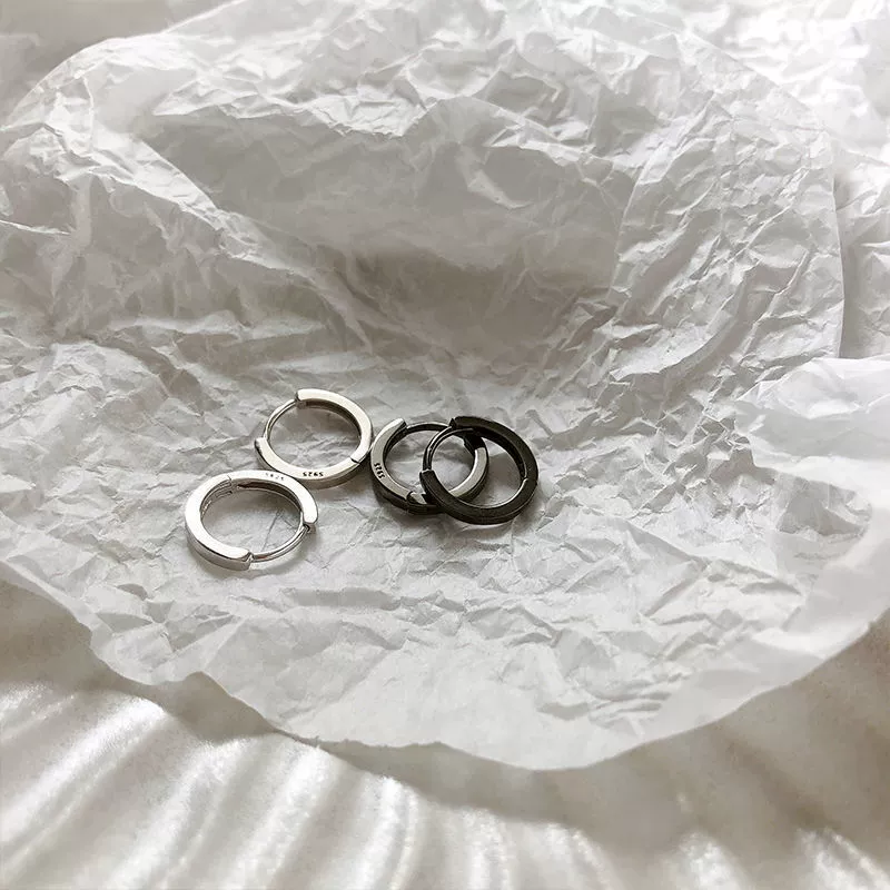 Universal design earrings, ring, brand jewelry, simple and elegant design