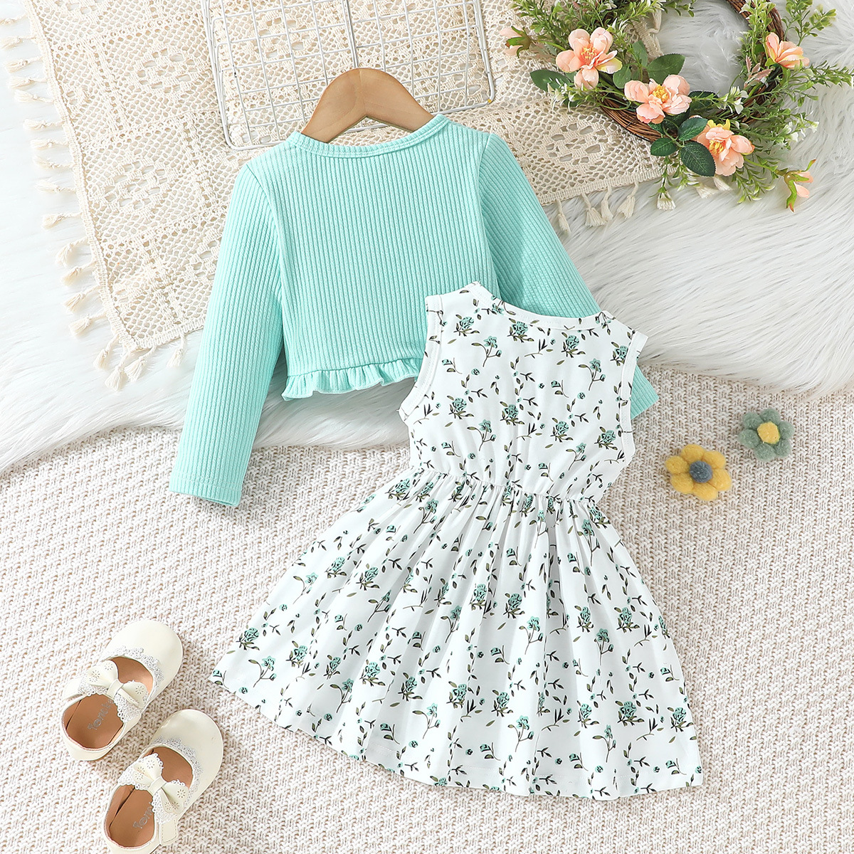 Set vestito floreale e giacca a maniche lunghe per bambina_voghion.com