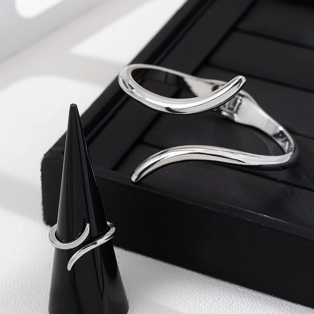 Set, bracelet, ring, glossy accessory, jewelry
