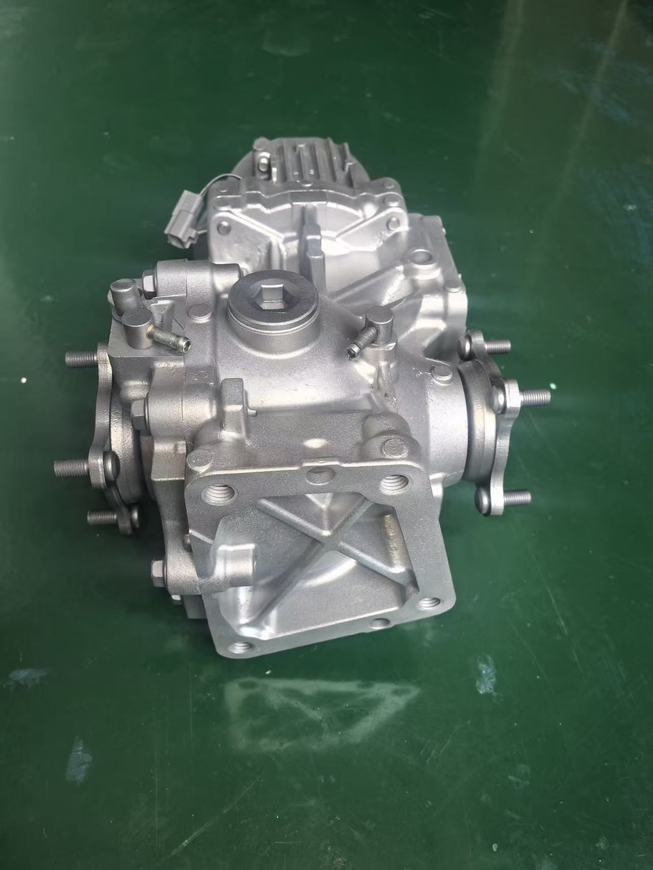 For Toyota Sienna 3.5 AWD Rear Axle Differential Assembly Transmission Parts